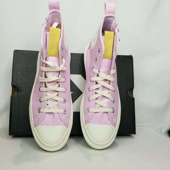 Converse CTAS Platform Lugged Hi Tops youth size 5.5   Lilac A07388C  NWT - Picture 8 of 10
